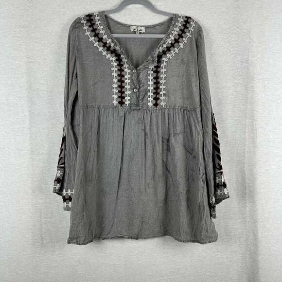 A&A Gray Peasant Blouse top Crochet Embroidered Details - Picture 2 of 9
